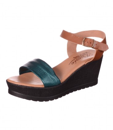 Кожаные босоножки Poеsie